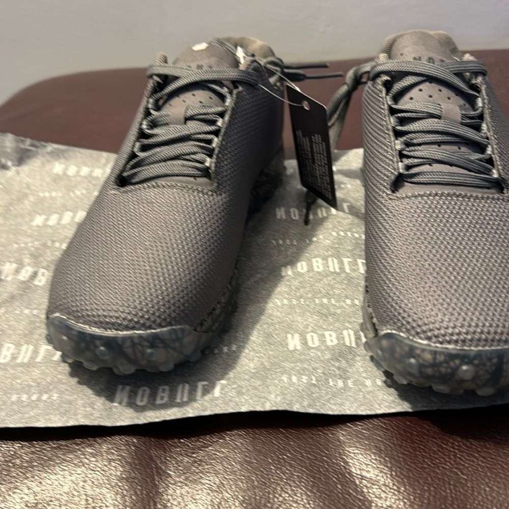 NOBULL DARK GREY SF TURF TRAINER LOW Mens 7 / womens 8.5